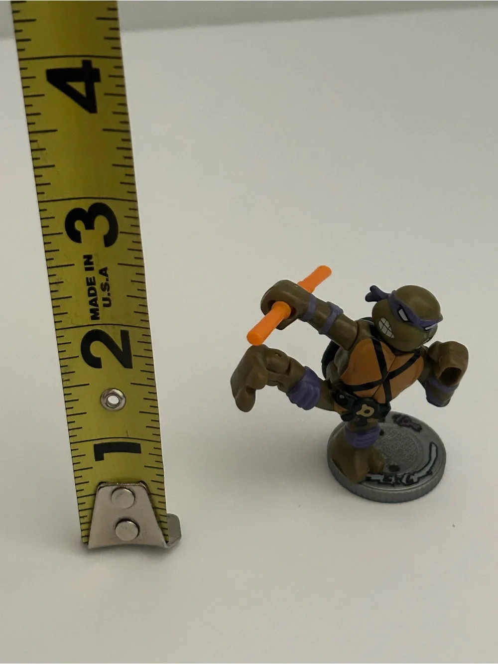 tmnt akedo warriors Leonardo vs rocksteady figures Good pre owned condition (Se